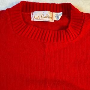 Vintage Women's Red Crew Neck Sweater